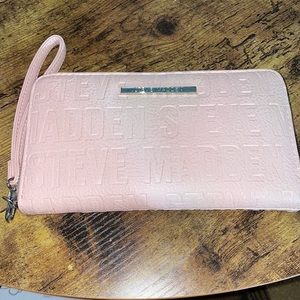 Blush Steve Madden wallet - Gently Used